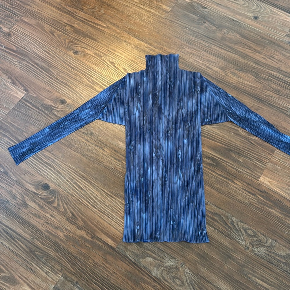 Pleats please size F